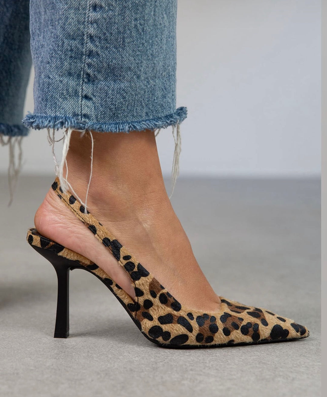 Laro™ | Khaki Leopard Print Pointed-Toe Pumps