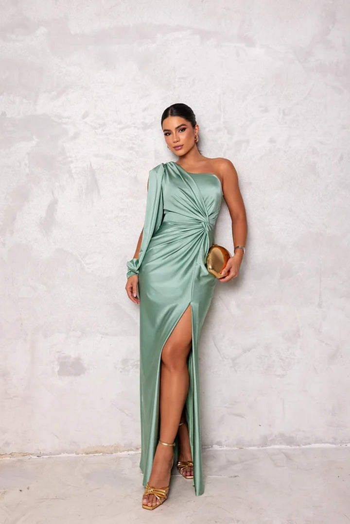 Rhea – Elegant Maxi Dress