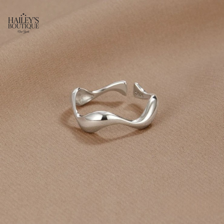 WAVES - MINIMALIST RING
