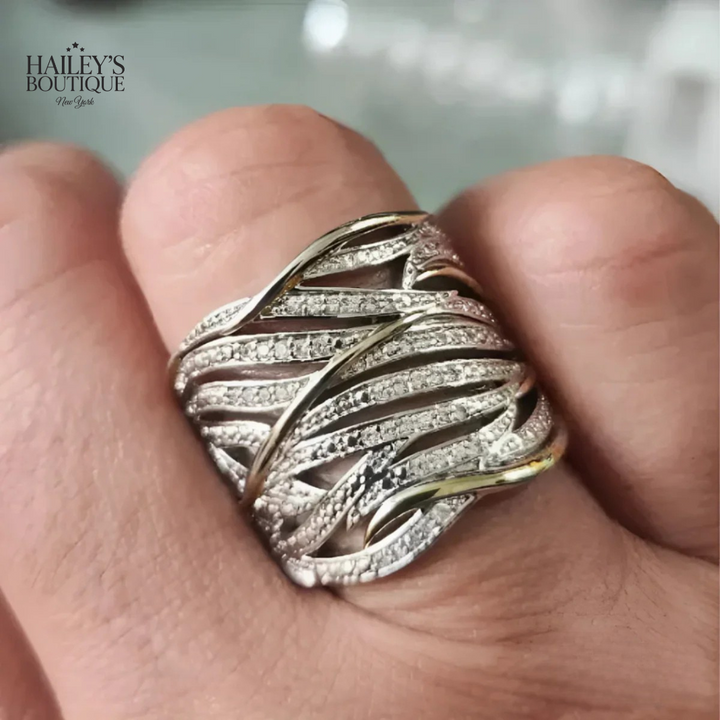 ELEGANT MULTILAYER TWISTED RING