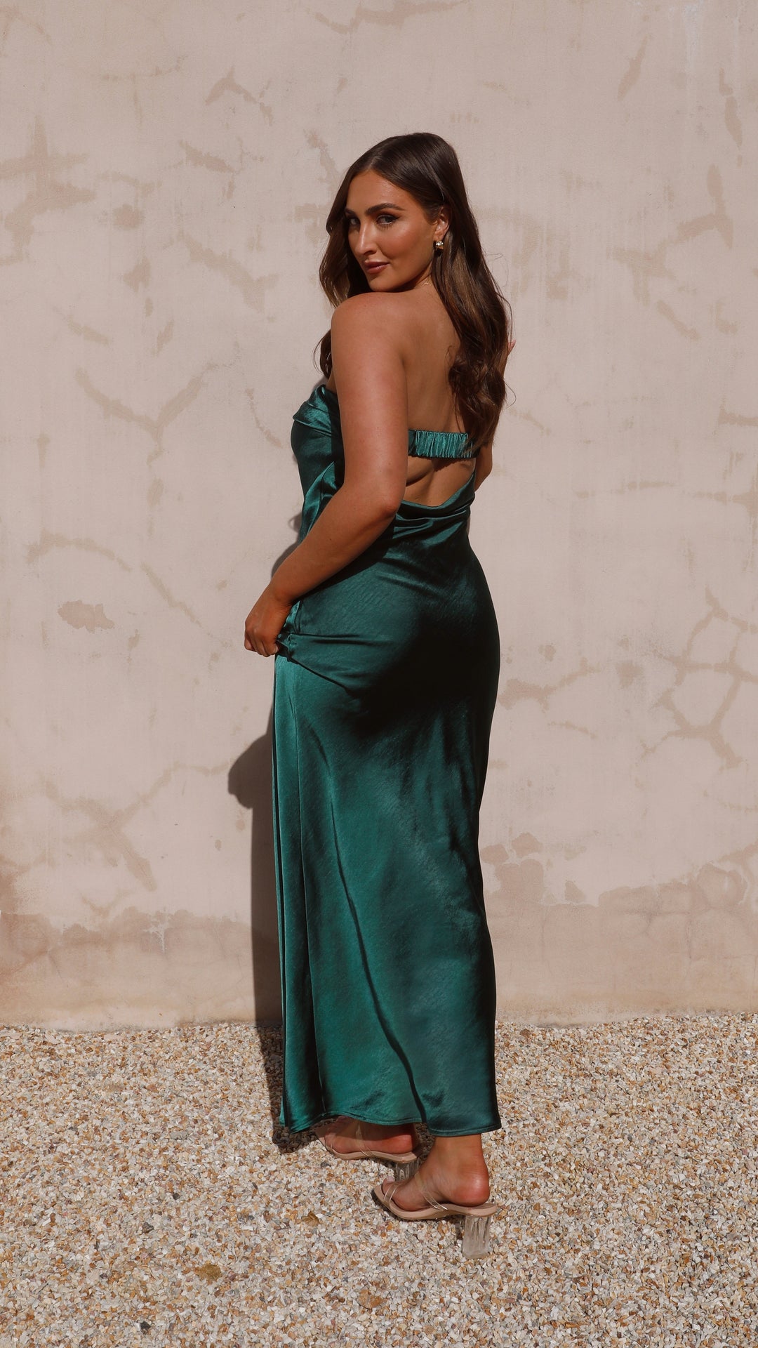 Thesa | Sleeveless Satin Dress